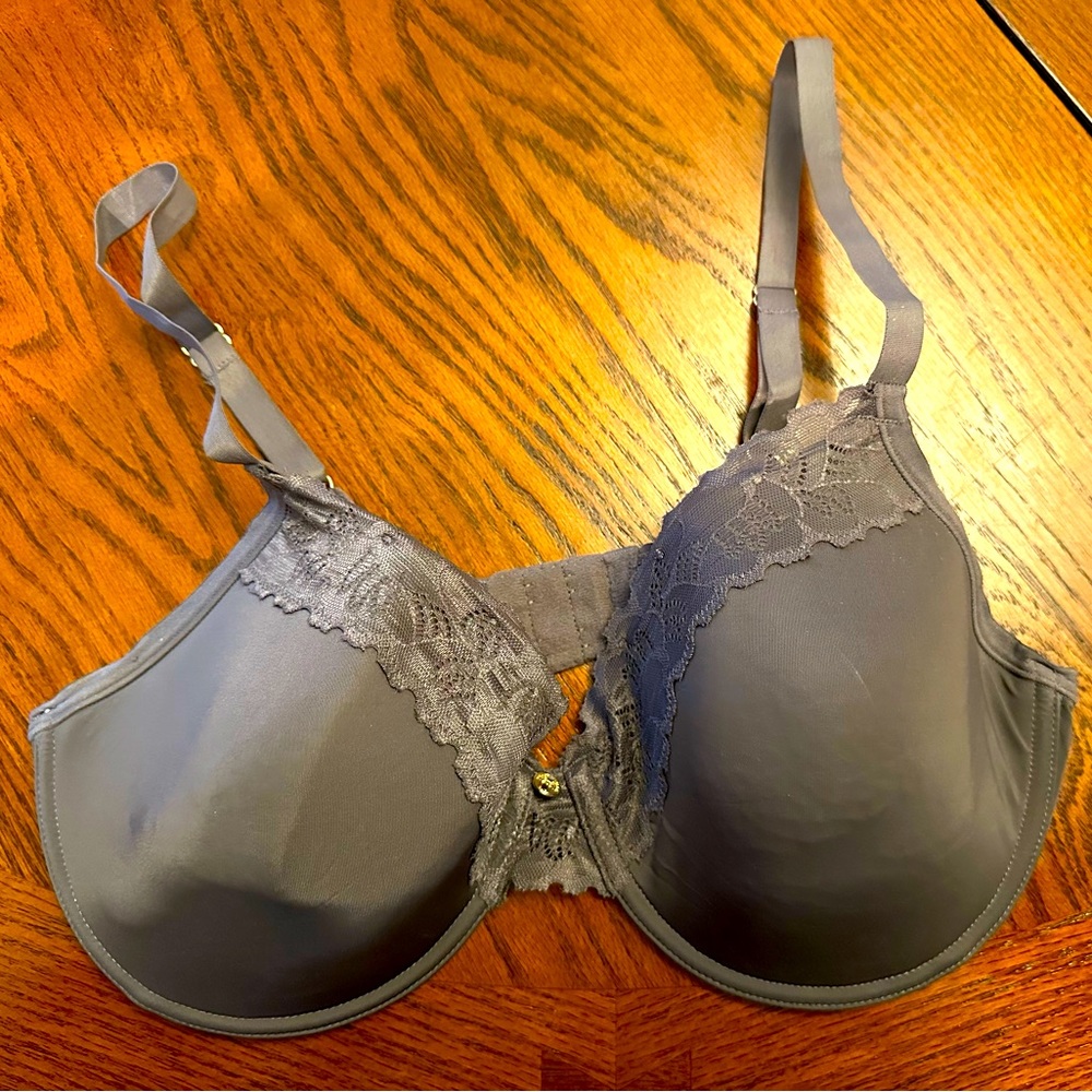 2 Natori bras 36 D, gray and tan